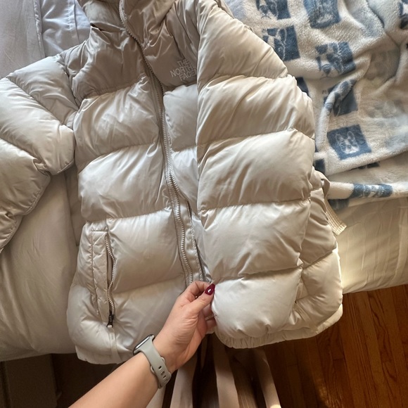 The North Face Women's Nuptse Belted Mid-Length Jacket - Picture 10 of 14
